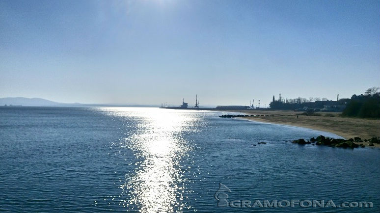 Седмицата започва със слънце и по-топло време