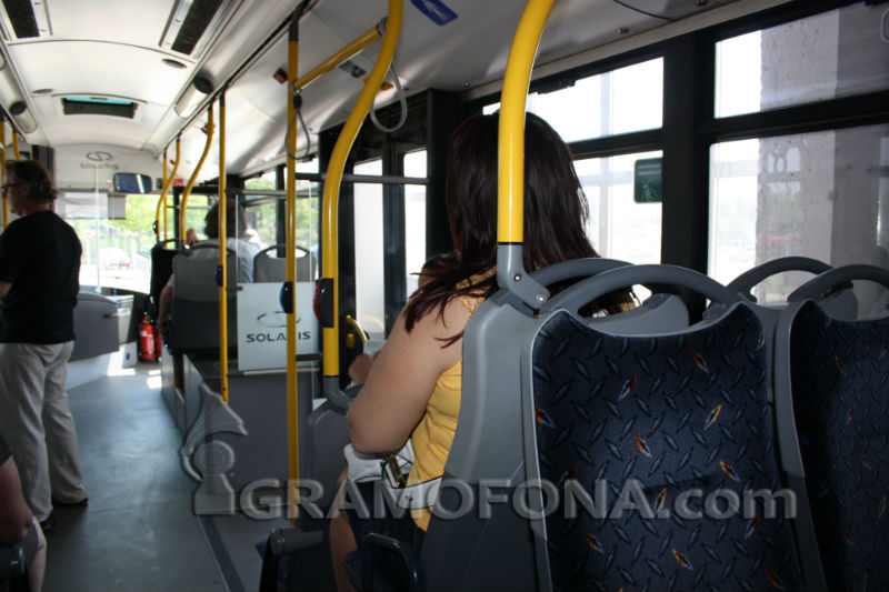 Общината с видео за новата електронна система в автобусите