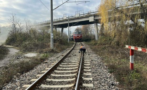 Два влака се удариха в Чехия, има загинали и ранени