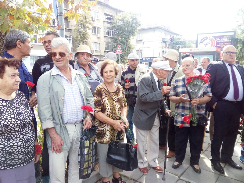 Зам.-министър в Деня на Независимостта в Бургас