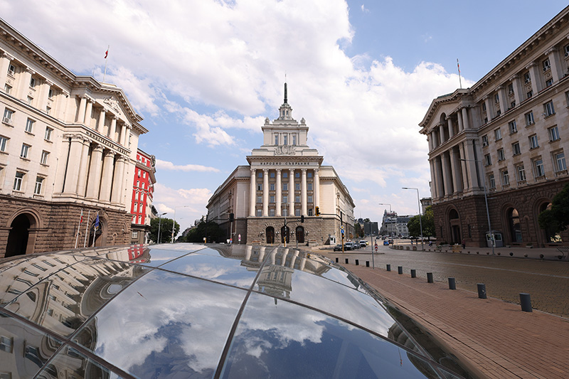 Парламентът ще заседава извънредно на 2 юни