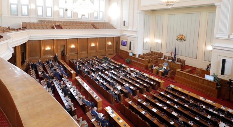 В парламента разглеждат ветото на президента върху Закона за енергетиката