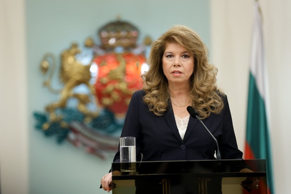 Започват консултациите при президента Илияна Йотова