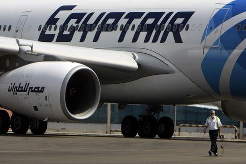 Изчезна самолет, извършващ полет от Париж за Кайро