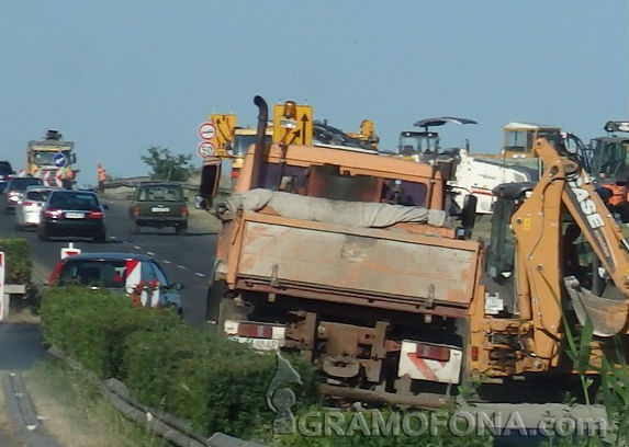 Пътната агенция търси надзорник за ремонта на Айтоския проход