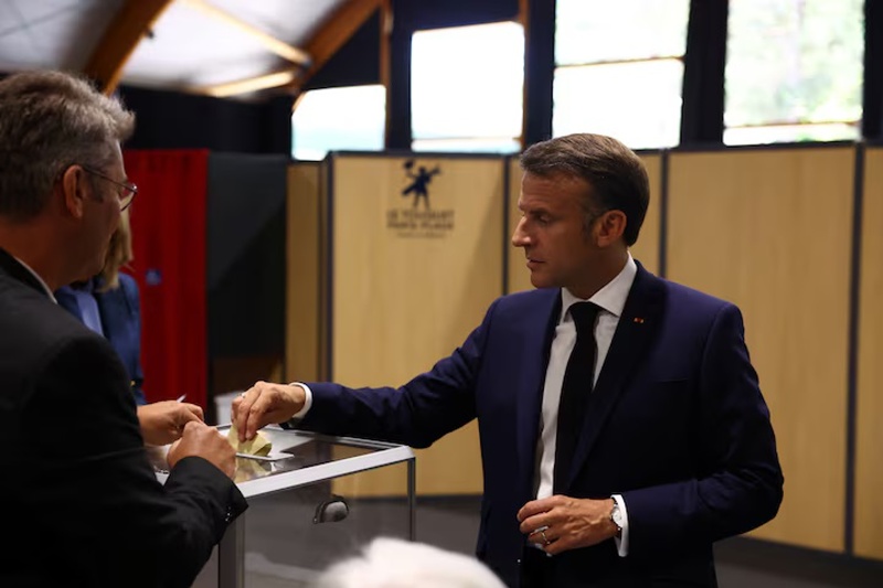 Макрон разпуска парламента на Франция и свиква предсрочни избори