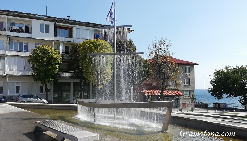 Боб в куфар и странджански зелник приготвят този петък в Царево