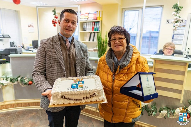 Подаръци получиха първите, които платиха данъчните си задължения в Царево