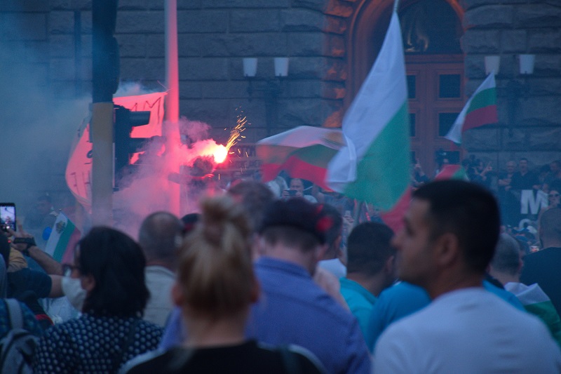 СДВР призовава: Тръгвайте си от протестите в 22 часа