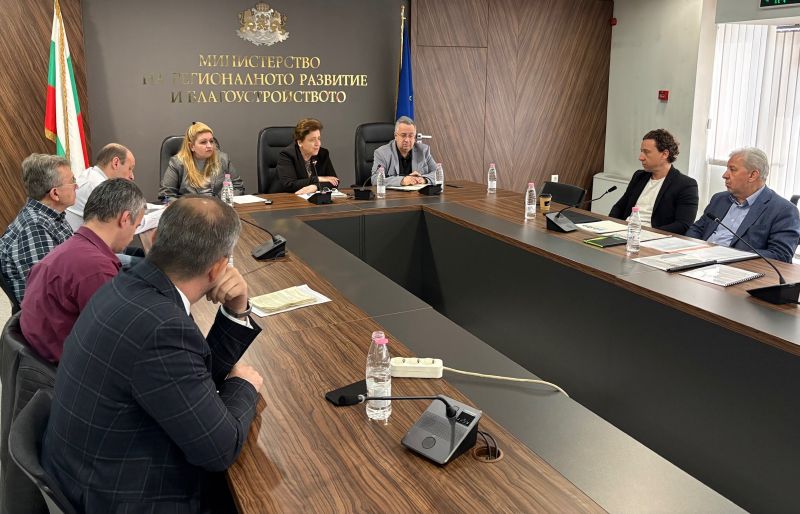 Включват ремонт и нови асансьори в програмата за саниране