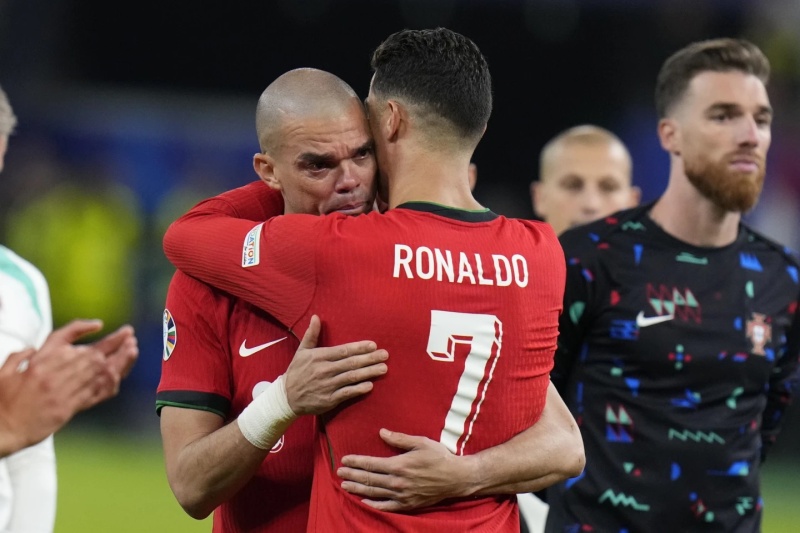 Роналдо се сбогува с Европейското без гол