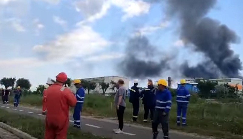 Експлозия в най-голямата румънска петролна рафинерия 