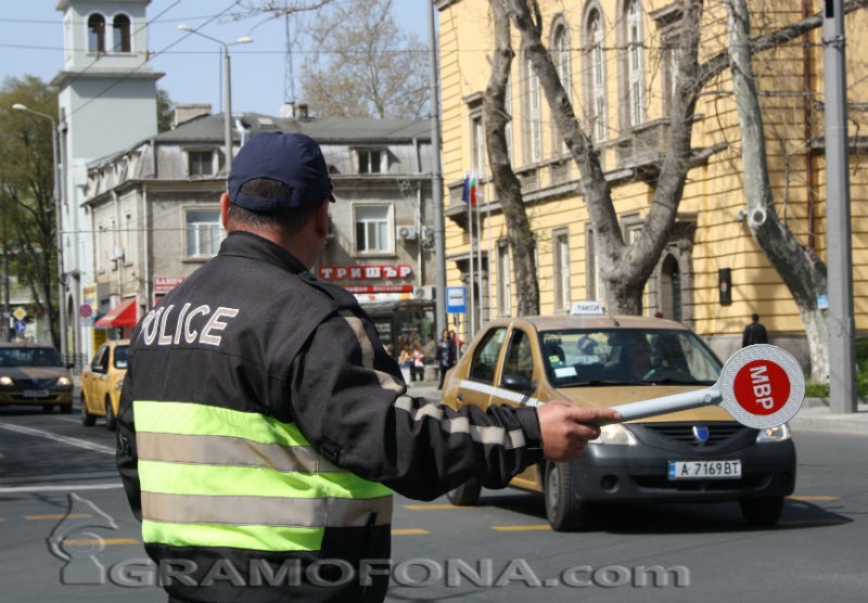 Реорганизират транспортната схема в Бургас на Архангелова задушница