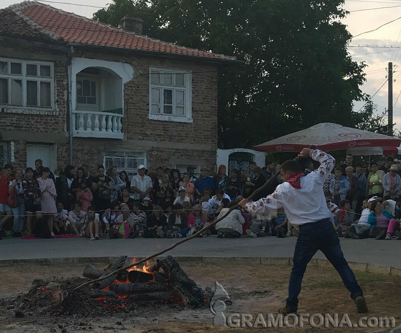 В Българи започват нестинарските игри