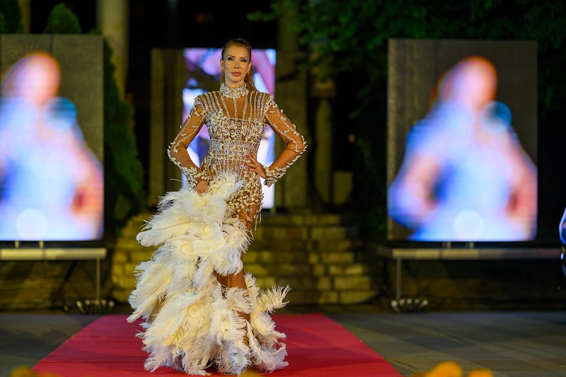 Топ моделът Ирен Онтева изгря отново на най-бляскавото модно събитие в Бургас - Burgas Summer Trends
