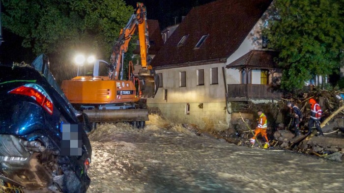 Потоп в Германия, трима загинаха