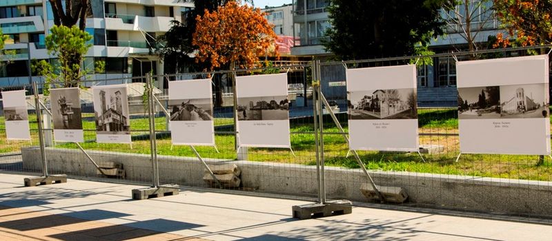 Фотографии показват Бургас в миналото и настоящето