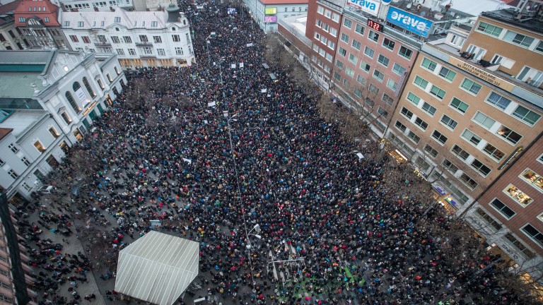 Протестна акция против ограниченията в италианския град Неапол