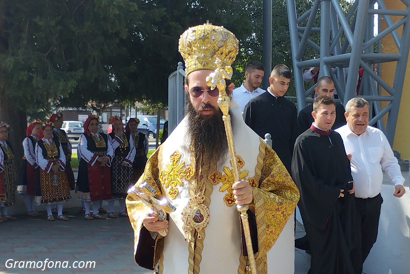 Силни думи от Сливенския митрополит Арсений в Камено