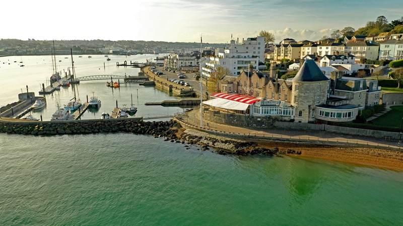 Българска компания ще електрифицира лодка на престижния Royal Yacht Squadron