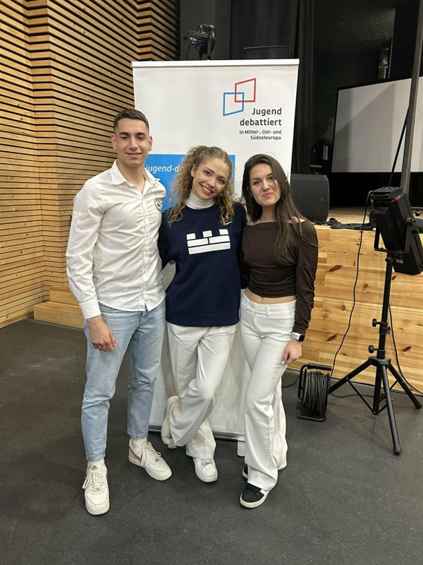 Възпитаници на НЕГ „Гьоте“ се класираха за финал на международно състезание