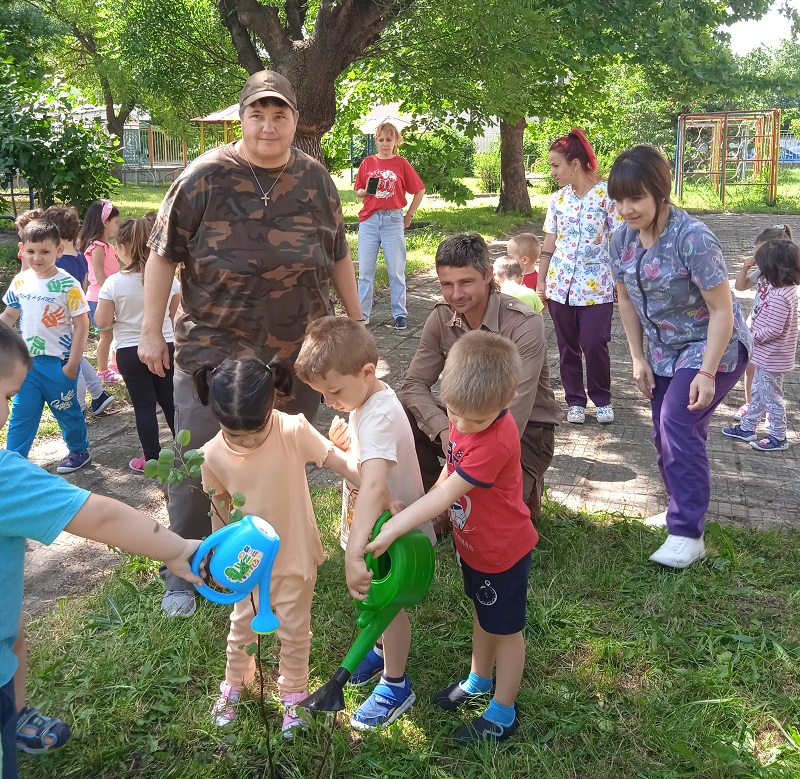 ДГС-Нова Загора проведоха открит урок с деца на горска тематика