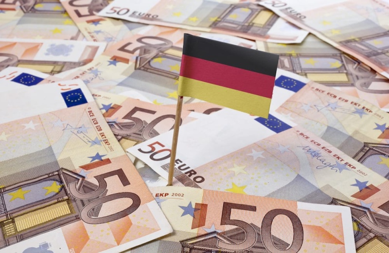 Дават универсален основен доход от 1200 евро в Германия | Грамофона - новини от Бургас, България и света.