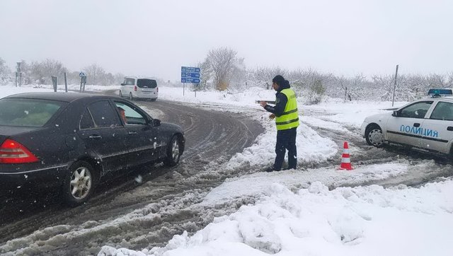 Ришкият проход е затворен за всички моторни превозни средства